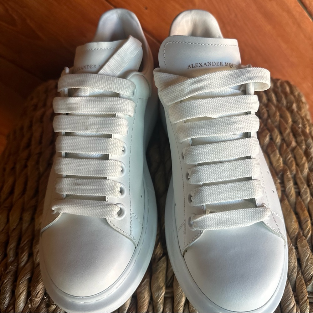 ALEXANDER MCQUEEN LARRY SNEAKERS SIZE 38+